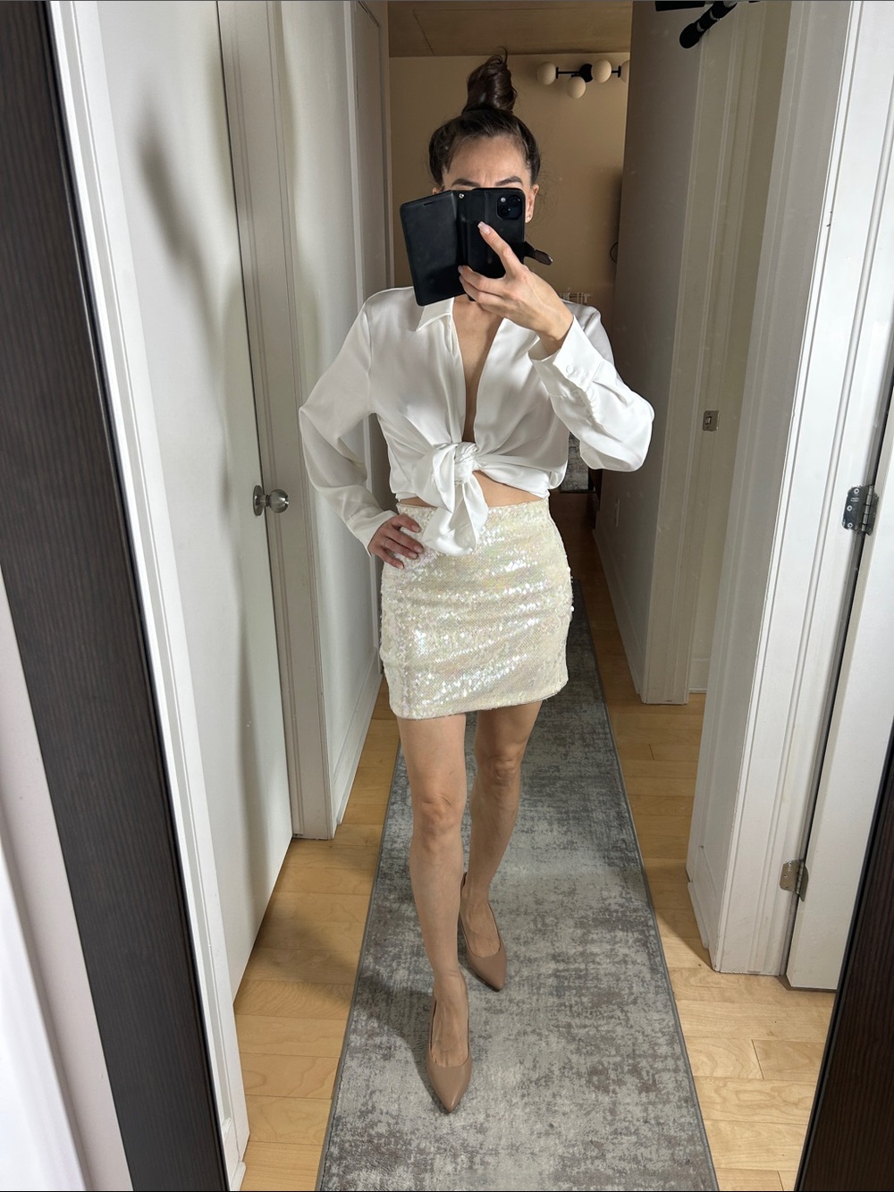 Dynamite Cream Iridescent Sequin Mini Skirt Stretch Waist XS
